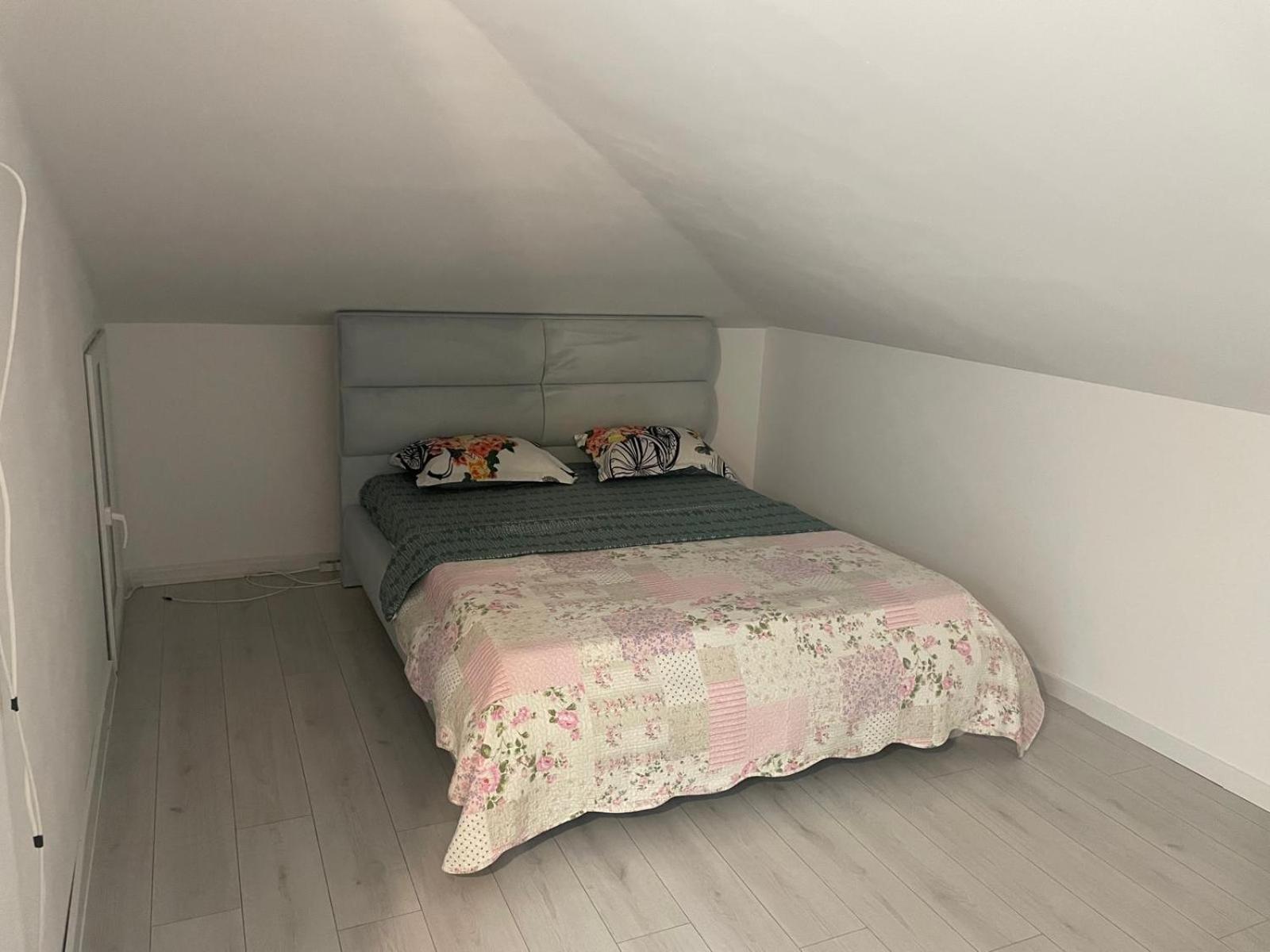 Apartament 2 Camere Tirgu Jiu Târgu Jiu Екстериор снимка