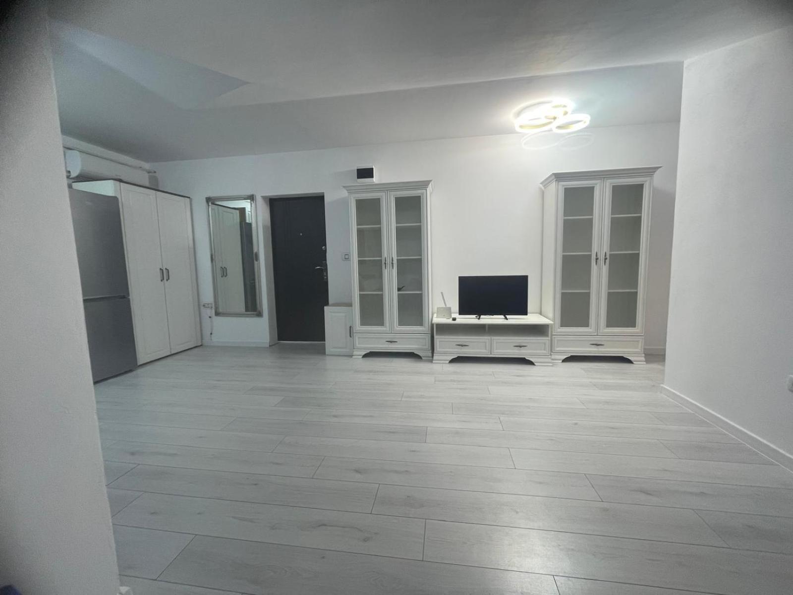 Apartament 2 Camere Tirgu Jiu Târgu Jiu Екстериор снимка